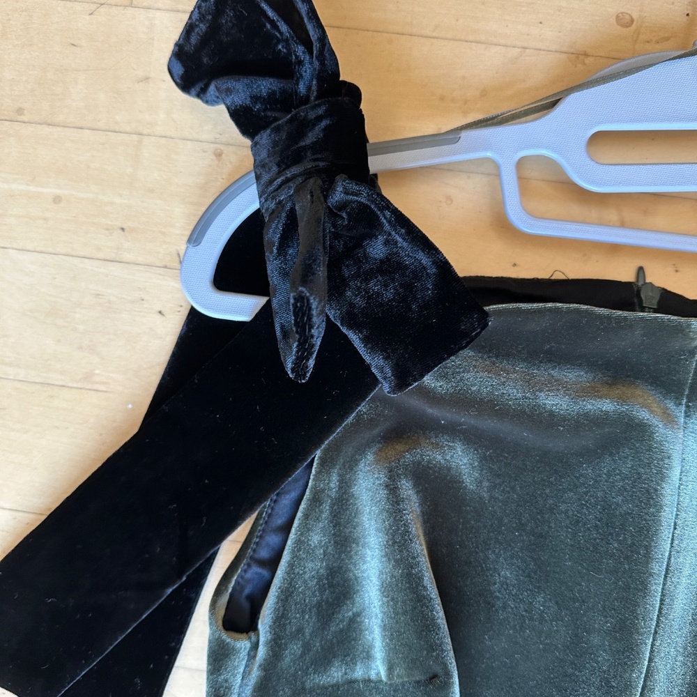 NEW Zara Olive velvet w/ black velvet shoulder tie dress, XS, GD1114 - Picture 5 of 7